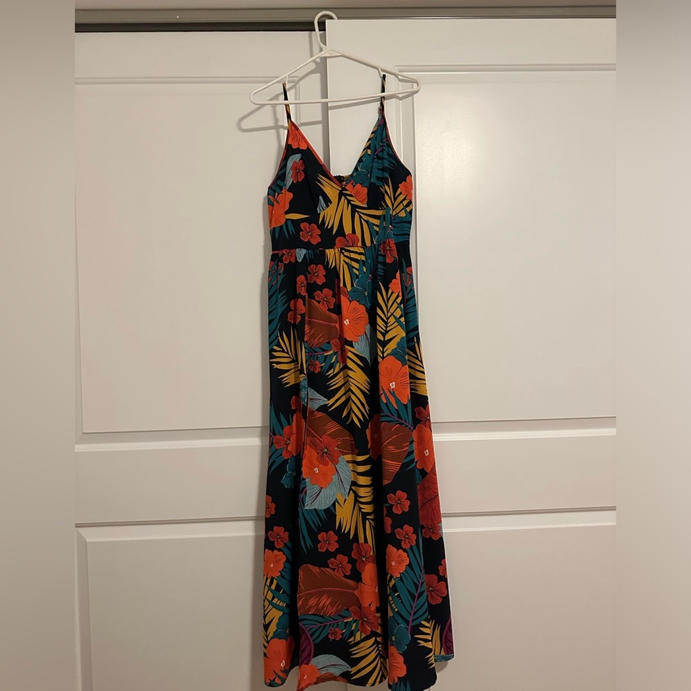 Floral midi dress with front slit